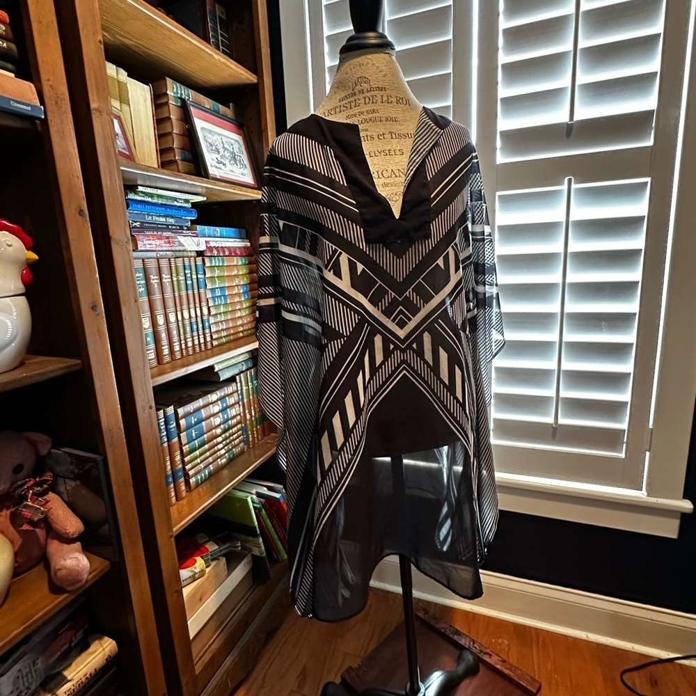 Vince Camuto Black and White Striped Swim Cover-Up